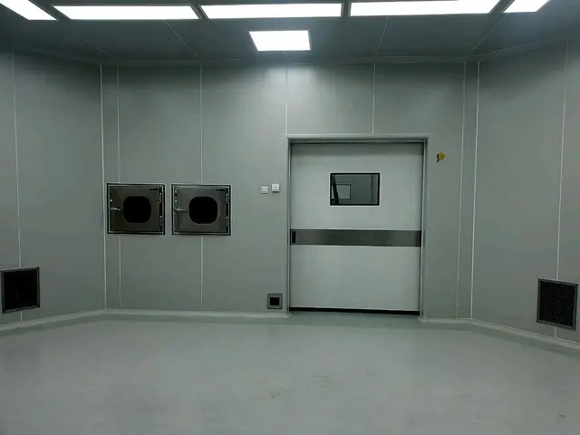 Cleanroom dengan passbox